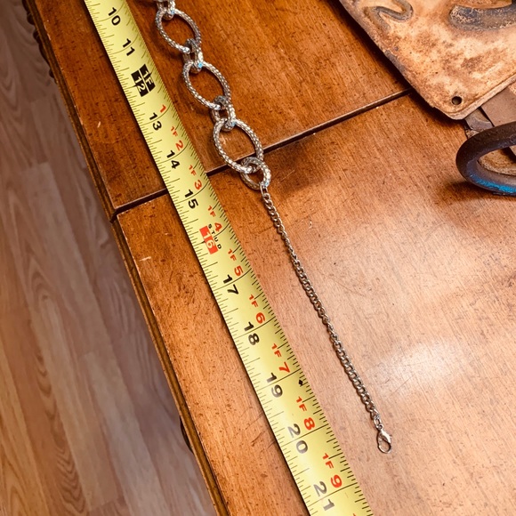 🏆BOGO 🏆 Silver Lg loops fun adj necklace length - Picture 3 of 3